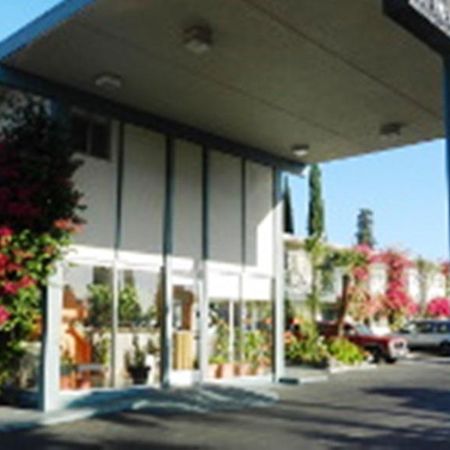 Antioch Executive Inn 外观 照片