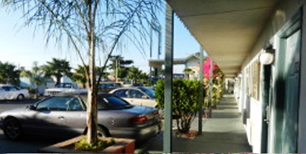 Antioch Executive Inn 外观 照片